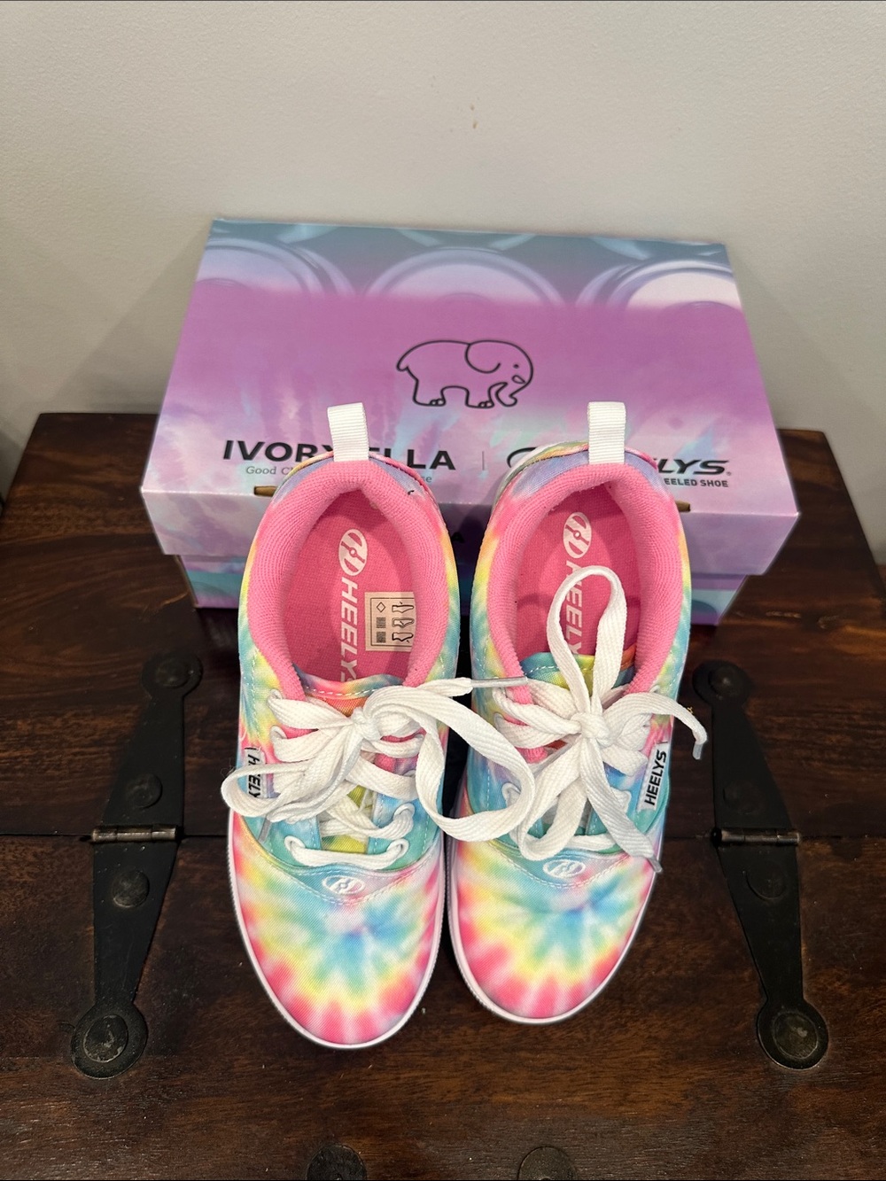 Heelys Kids Tie-Dye Lace-Up Sneakers Size 4
